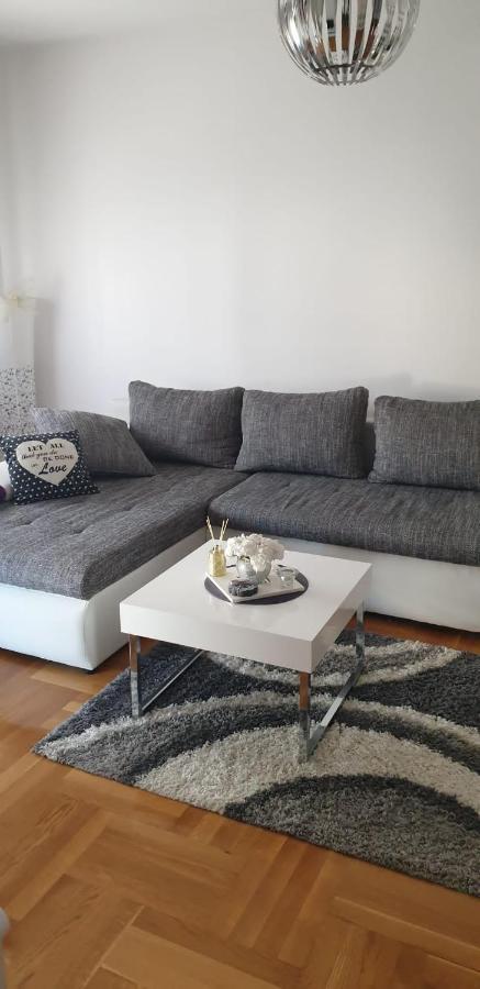 Apartman Aura Záhřeb Exteriér fotografie